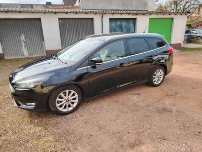 Gebraucht Ford Focus Titanium 125 PS (91 kW) 2017 Schwarz Kombi