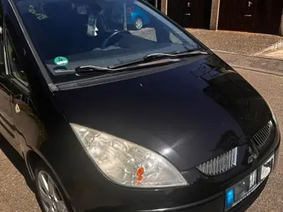 Occasion Mitsubishi Colt Motion 95 PK (69 kW) 2007 Zwart Sedan