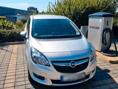 Gebraucht Opel Meriva Innovation 140 PS (102 kW) 2015 Silber Van / Kleinbus