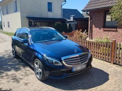 Gebraucht Mercedes C220 170 PS (125 kW) 2015 Blau Kombi