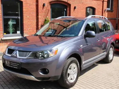 Gebraucht Mitsubishi Outlander 170 PS (125 kW) 2010 Grau SUV