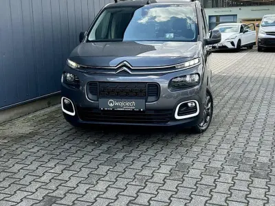 Używany Citroën Berlingo Shine 131 KM (96 kW) 2019 Szary Minivan