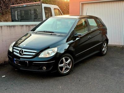 Gebraucht Mercedes B200 193 PS (141 kW) 2007 Schwarz Van / Kleinbus