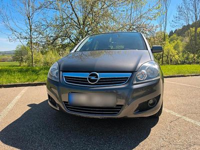 Usata Opel Zafira 125 CV (91 kW) 2012 Grigio Monovolume