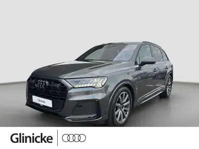 Używany Audi Q7 S-Line 231 KM (169 kW) 2021 Szary SUV