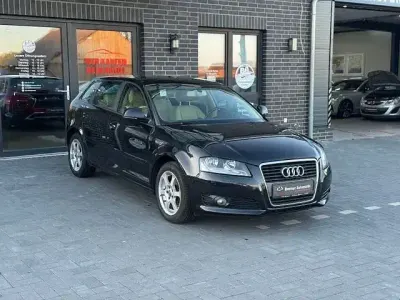 Gebraucht Audi A3 Ambiente 125 PS (91 kW) 2010 Schwarz Kleinwagen