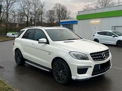 Weiß Gebraucht 2012 Mercedes ML63 AMG AMG SUV | 23.000 € (Guter Preis)