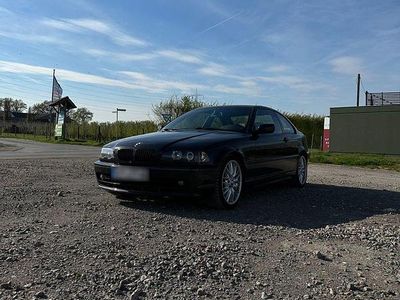 Second-hand BMW 325 M Sport 192 CP (141 kW) 2002 Negru Coupe