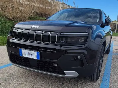 Gebraucht Jeep Avenger Summit 101 PS (74 kW) 2024 Schwarz SUV