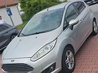 Gebraucht Ford Fiesta Individual 125 PS (91 kW) 2013 Grau Limousine
