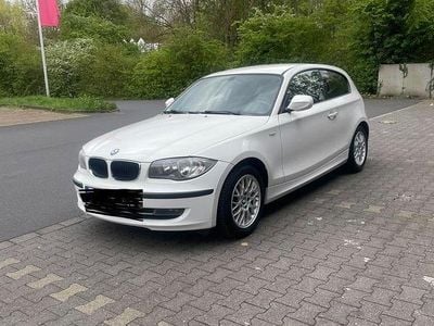 Second-hand BMW 116 Lifestyle 122 CP (89 kW) 2011 Alb Hatchback
