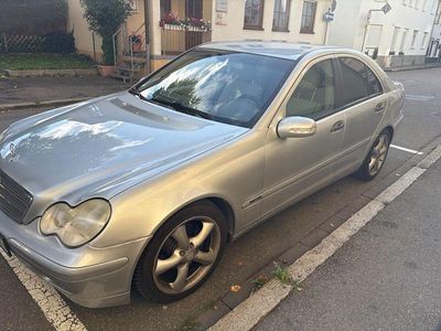 Mercedes C200