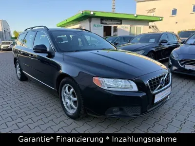 Gebraucht Volvo V70 Kinetic 114 PS (83 kW) 2012 Schwarz Kombi