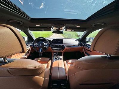 Gebraucht BMW 520 M Sport 190 PS (139 kW) 2017 Weiß Kombi