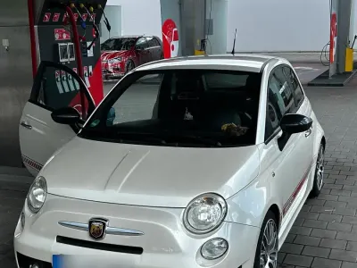 Gebraucht Fiat 500 Abarth 140 PS (102 kW) 2009 Weiß Cabrio