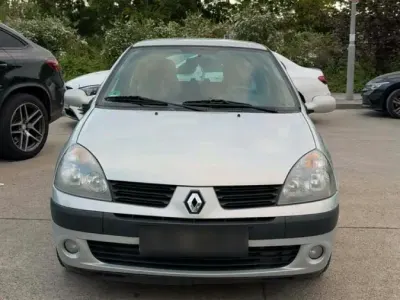 Occasion Renault Clio II 107 ch (78 kW) 2004 Argent Citadine