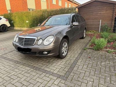 Mercedes E200