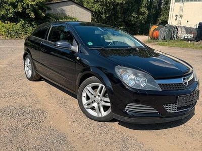Opel Astra GTC