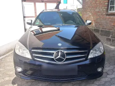 Gebraucht Mercedes 320 Avantgarde 224 PS (164 kW) 2010 Schwarz Kombi