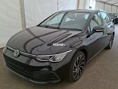 Gebraucht VW Golf VIII Life 150 PS (110 kW) 2022 Schwarz Limousine