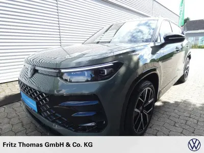 Gebraucht VW Tayron R-line 204 PS (150 kW) 2025 Cipressinogrün SUV