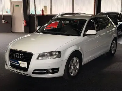 Gebraucht Audi A3 Comfort 125 PS (91 kW) 2012 Weiß Kleinwagen