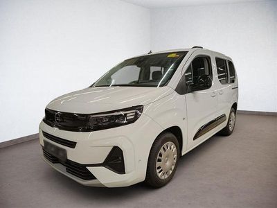 Weiß Gebraucht 2024 Opel Combo Life Van / Kleinbus | 30.395 € (Etwas zu teuer)