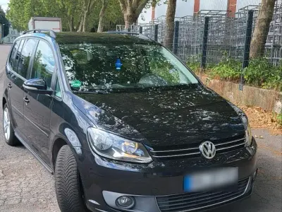 Gebraucht VW Touran 140 PS (102 kW) 2011 Schwarz Van / Kleinbus