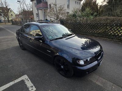 Gebraucht BMW 318 143 PS (105 kW) 2005 Blau Limousine