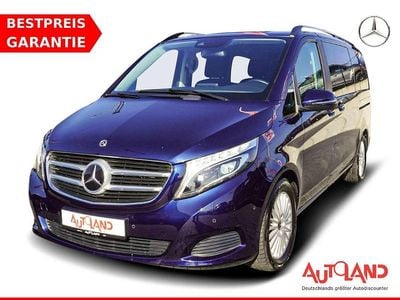 Gebraucht Mercedes V220 Edition 163 PS (119 kW) 2018 Blau Van / Kleinbus