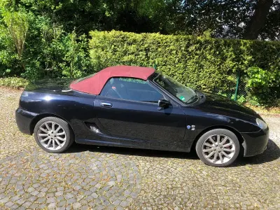 Gebraucht MG TF 136 PS (100 kW) 2004 Schwarz Cabrio