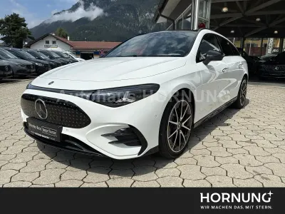 Gebraucht Mercedes CLA250e Shooting Brake AMG 200 kW (272 PS) 2026 Weiß Kombi