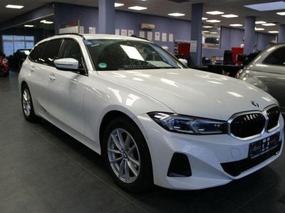 Gebraucht BMW 320 184 PS (135 kW) 2022 Weiß Kombi