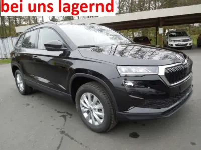 Neu Skoda Karoq Classic 150 PS (110 kW) 2026 Blackmagicperleffekt SUV