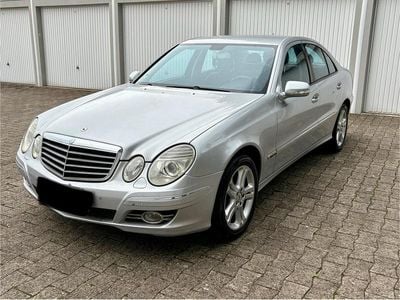 Mercedes E320