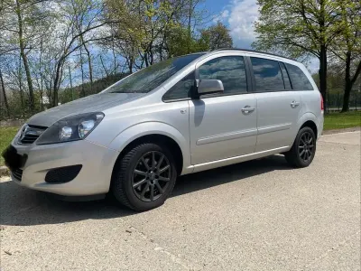 Gebraucht Opel Zafira Family 150 PS (110 kW) 2013 Silber Van / Kleinbus