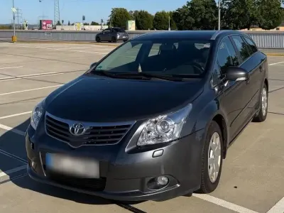 Gebraucht Toyota Avensis T2 147 PS (108 kW) 2011 Grau Kombi