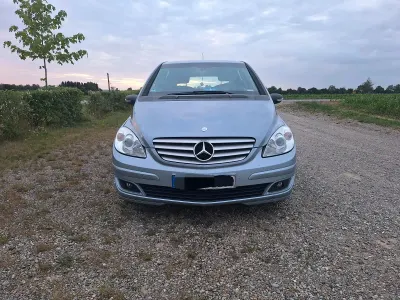 Gebraucht Mercedes B180 2008 Blau Van / Kleinbus