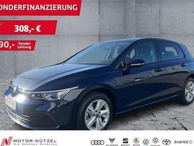 Second-hand VW Golf VIII Life 130 CP (95 kW) 2023 Albastru Berlinǎ