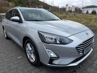 Gebraucht Ford Focus Cool & Connect 120 PS (88 kW) 2021 Silber Kombi