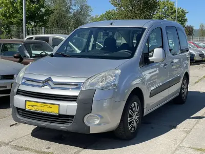 Gebraucht Citroën Berlingo SELECTION 98 PS (72 kW) 2011 Silber Van / Kleinbus