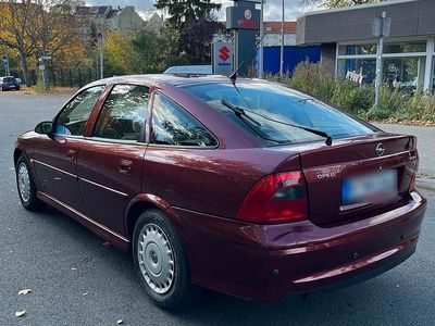 Usata Opel Vectra 125 CV (91 kW) 2000 Andere farben Berlina