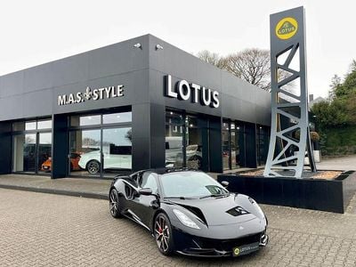 Cosmos black Neu 2025 Lotus Emira Coupé | 129.950 € (Etwas zu teuer)