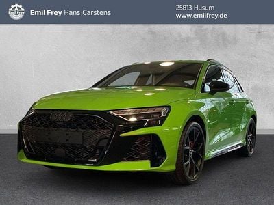 Grün Neu 2025 Audi RS3 Sport Limousine | 64.980 €