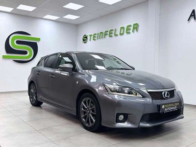 Lexus CT200h