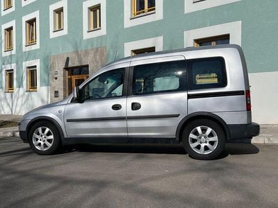 Gebraucht Opel Combo 75 PS (55 kW) 2009 Silber Van / Kleinbus