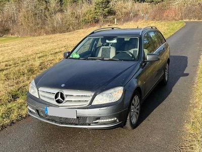 Grau Gebraucht 2010 Mercedes C200 Kombi | 8.700 € (Fairer Preis)