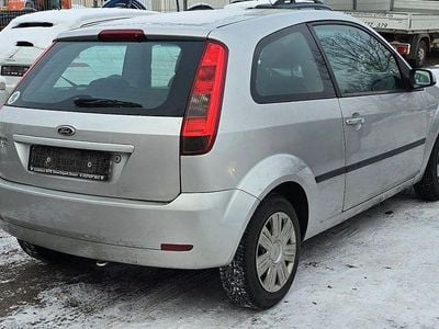 Silber Gebraucht 2005 Ford Fiesta Kleinwagen | 499 € (Superpreis)
