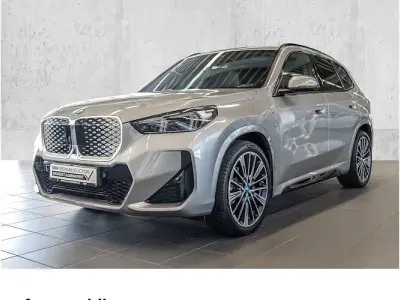 Gebraucht BMW iX1 Luxury Line 150 kW (204 PS) 2025 Grau SUV