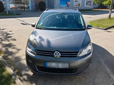 Gebraucht VW Touran Comfortline 140 PS (102 kW) 2014 Grau Van / Kleinbus